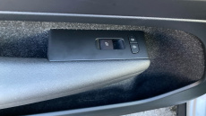 Volvo Xc40 2.0 D3 R DESIGN 5dr AWD Geartronic Diesel Estate